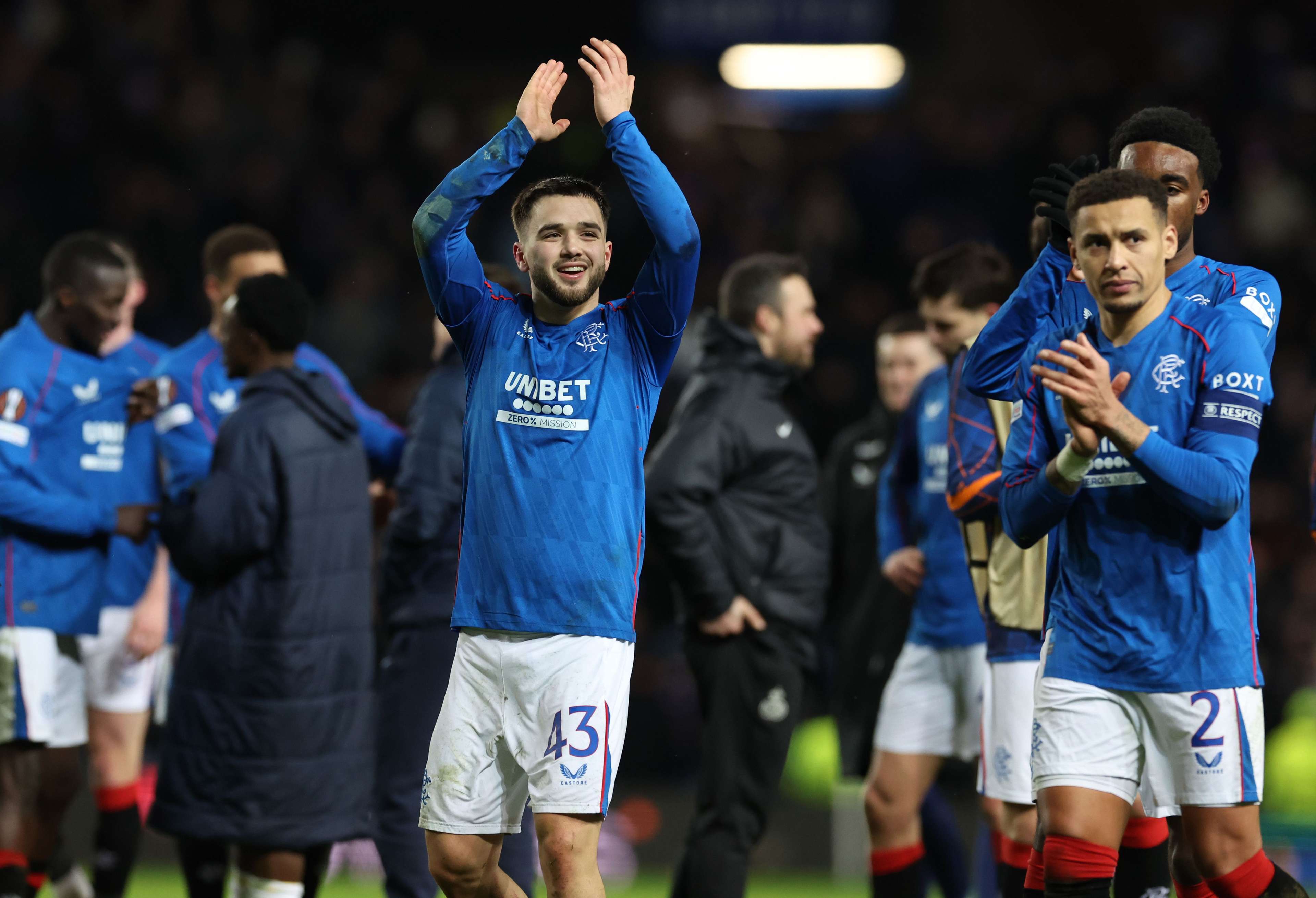 會輕易因為 會輕易因為